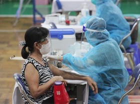 Image: HCMC gets 980,000 more doses of Covid-19 vaccine