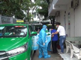 Image: HCMC requisitions 500 taxis, passenger cars for Covid patient transport