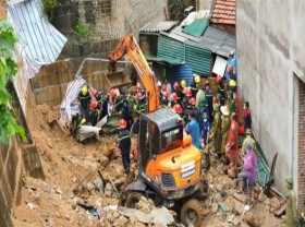 Image: Landslide kills three in Halong