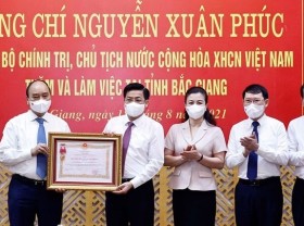 Image: Bac Giang honoured with Labour Order for anti-pandemic achievements