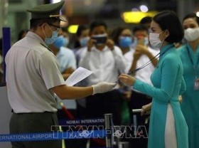 Image: Flight crew required to be fully vaccinated for work starting September 1