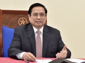 Image: Government Leader Suggests AstraZeneca Speed up Vaccine Delivery to Vietnam