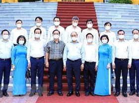 Image: President hails garment sector for growth amid COVID-19 pandemic