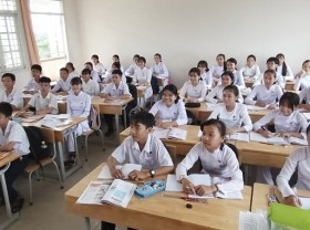 Image: Southern provinces delay start of new school year amid virus surge