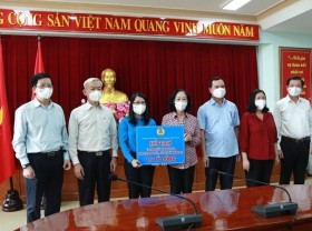 Image: Supporting workers and medical staff to fight the epidemic