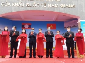 Image: Vietnam Laos Upgrade Border Gates