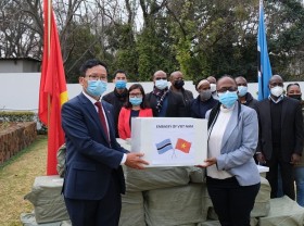 Image: Vietnamese community in South Africa donate face masks to Namibia and Botswana