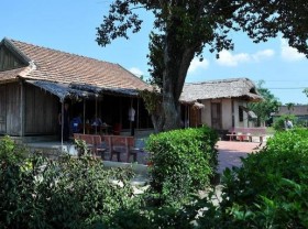Image: Visiting memorial house dedicated to General Vo Nguyen Giap in Quang Binh