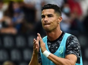Image: Ronaldo completes medical ahead of Man United move - Sky Sports