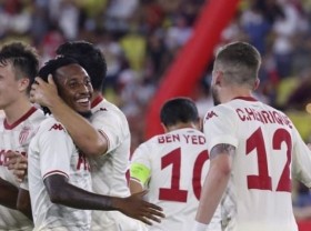 Image: Soccer-Monaco, PSV and Benfica reach Champions League playoff round