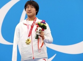 Image: Teenage sensation Para swimmer Jiang Yuyan storms home to gold