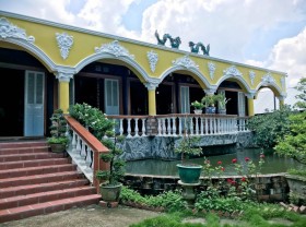 Image: ‘Unique’ in the West: The house has more than 100 antiques priced at tens of billions of dong.