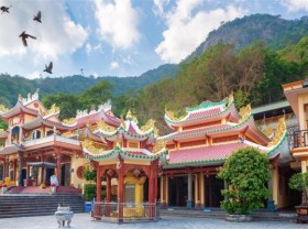 Image: Top 3 Most Sacred Mountains in Vietnam