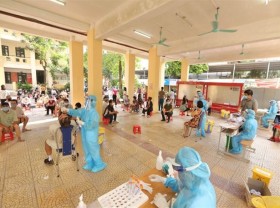 Image: Vietnam confirms 3,201 new cases