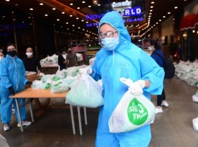 Image: Vietnamese Celebs Volunteer to Join Covid Frontline