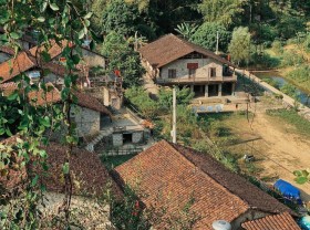 Image: Visit the “unique” stone village in Cao Bang