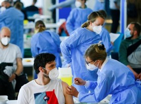 Image: German region plans tougher restrictions for unvaccinated