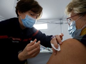 Image: Macron's COVID-19 health pass rules approved by top court