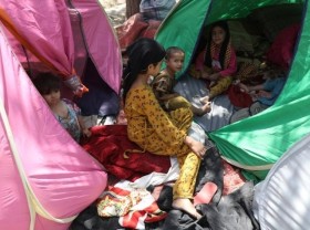 Image: Taliban seize more Afghan cities, assault on capital Kabul expected