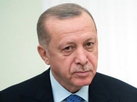 Image: Turkey's Erdogan holds talks with de facto UAE leader
