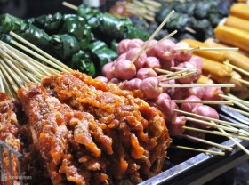 Image: 10 USD to eat all the Dalat night market