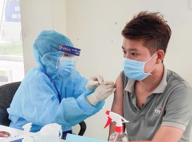 Image: Health Ministry allows mixing and matching of Moderna and Pfizer vaccines