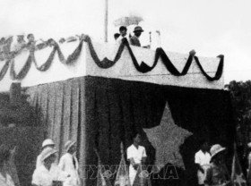 Image: President Ho Chi Minh with Aspiration for Independence Freedom Happiness spotlighted