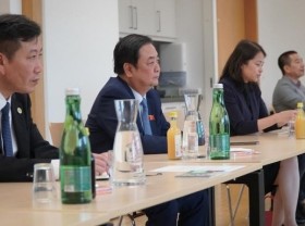 Image: Vietnam keen on cooperating with Austrian university in life science research