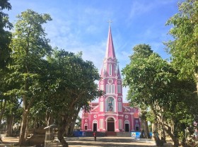 Image: Pink church in Nghe An – sweet architecture with thousands of likes