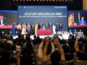 Image: Vietrade, Alibaba.com shake hands in supporting SMEs to overcome COVID-19