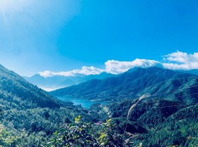 Image: Seo My Ty Sapa Lake – a European oasis in the Northwest sky