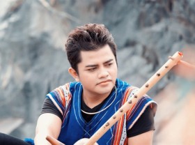 Image: Singer Y Jang Tuyn dies of COVID-19