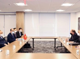 Image: President Nguyen Xuan Phuc receives leaders of US enterprises in New York