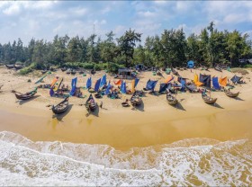 Image: “Escape” to Vinh Thanh sea