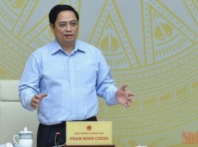 Image: PM, business circle discuss ways to tackle pandemic-caused difficulties