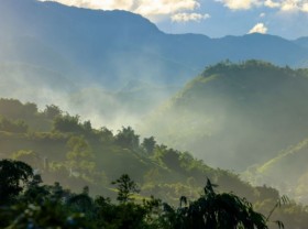 Image: Early Autumn in Vietnamese Tourist Destinations