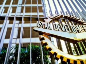 Image: Vietnam’s Economy to Slow Down Due to Prolonged COVID-19 but ADB Bullish in the Medium and Longer Term