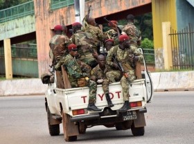 Image: Guinea defence ministry says attack by mutinous soldiers repelled