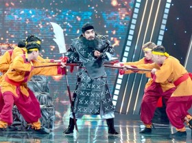 Image: Cải lương star performs in TV shows