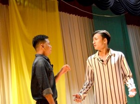 Image: Drama clubs livestream shows during COVID-19 pandemic