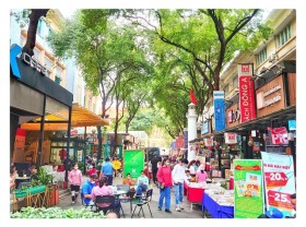 Image: HCM City Book Street prepares for re-opening