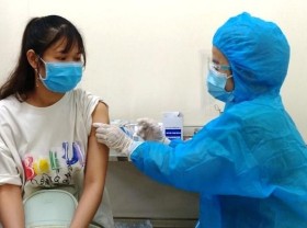 Image: Indonesian expert suggests solutions to COVID-19 in Vietnam