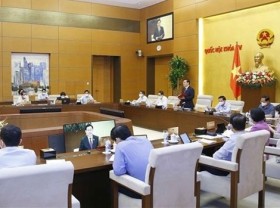 Image: NA Standing Committee discuss public opinions