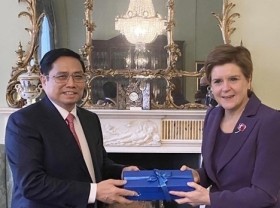 Image: PM Pham Minh Chinh meets First Minister of Scotland