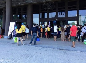 Image: Visitors to Ha Long Bay are bustling again