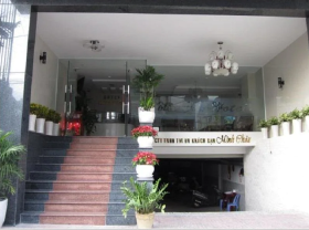 Image: Top 7 cheap hotels in District 10, nice rooms and good service