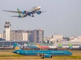 Image: Domestic flights resume from October 1