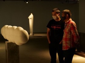 Image: Vincom hosts stone sculpture exhibit showcasing contemporary local artists