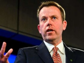 Image: EU postpones trade talks with Australia amid submarine deal fallout