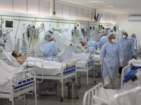 Image: Global COVID-19 deaths hit 5 million as Delta variant sweeps the world